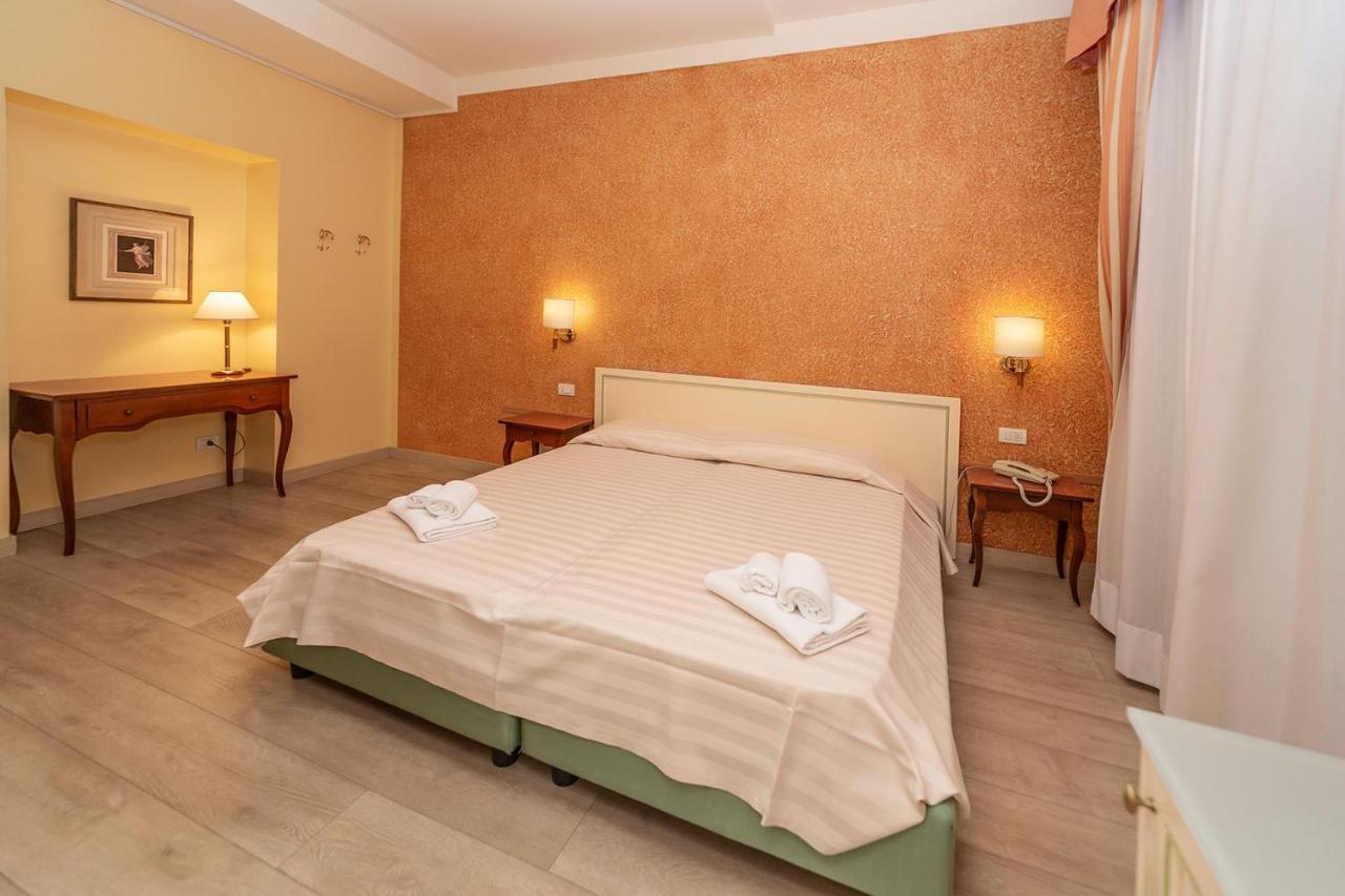 Hotel Pallanza By Lvg Hotel Collection 베르바니아 외부 사진