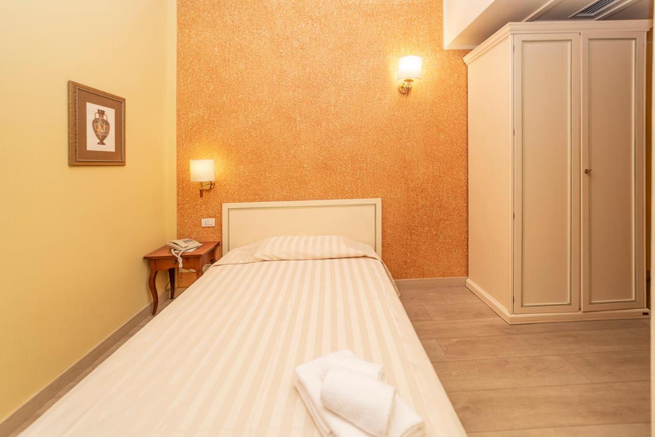 Hotel Pallanza By Lvg Hotel Collection 베르바니아 외부 사진