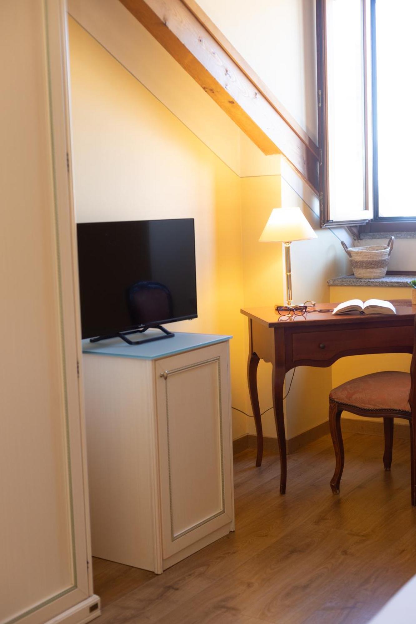 Hotel Pallanza By Lvg Hotel Collection 베르바니아 외부 사진
