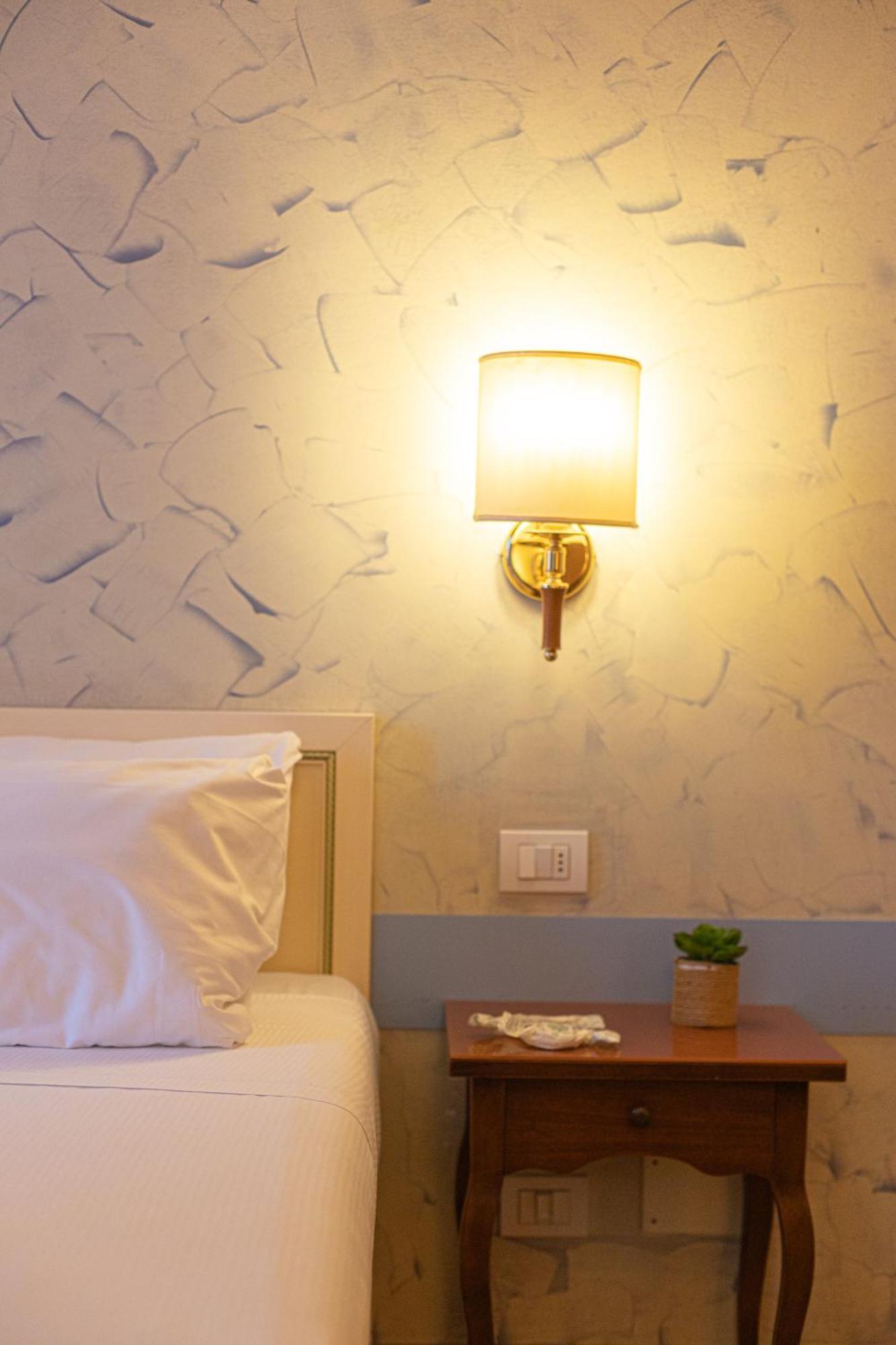 Hotel Pallanza By Lvg Hotel Collection 베르바니아 외부 사진
