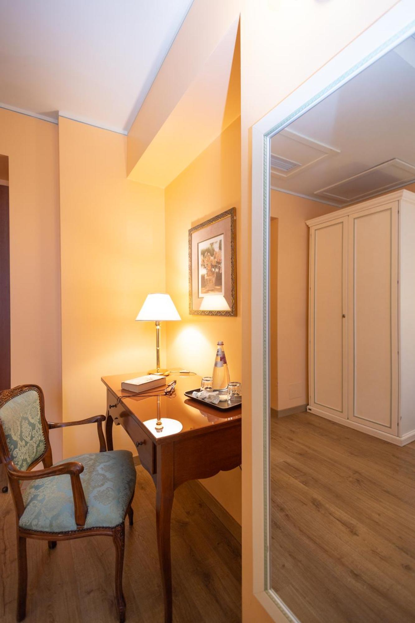 Hotel Pallanza By Lvg Hotel Collection 베르바니아 외부 사진